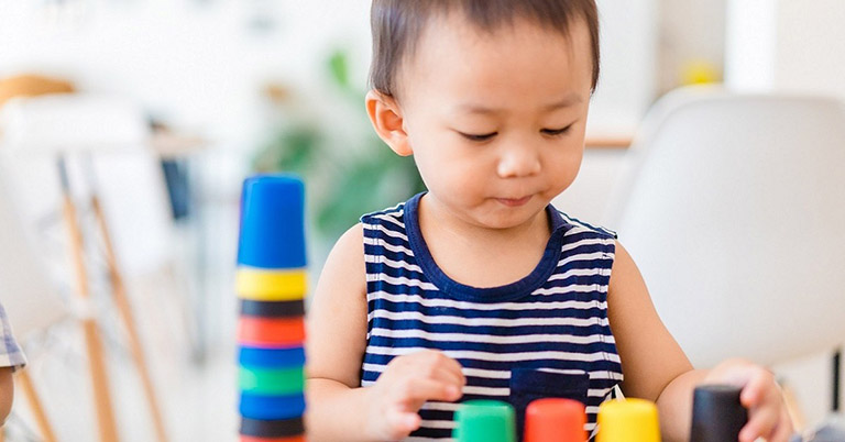 dạy con theo phương pháp Montessori dạy con theo phương pháp Montessori