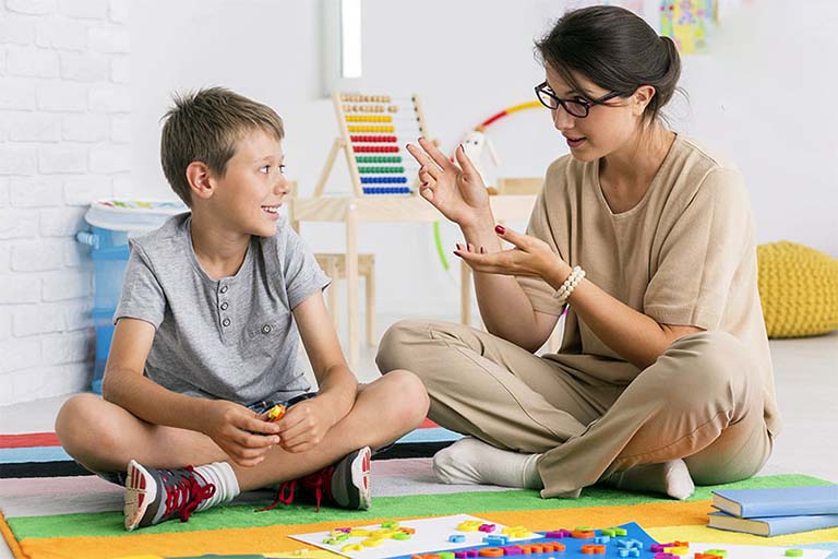 Điều trị trẻ chậm phát triển tâm thần Điều trị trẻ chậm phát triển tâm thần