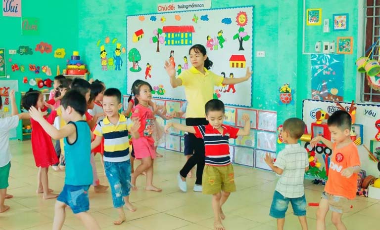 Trò chơi vận động cho trẻ mầm non Trò chơi vận động cho trẻ mầm non