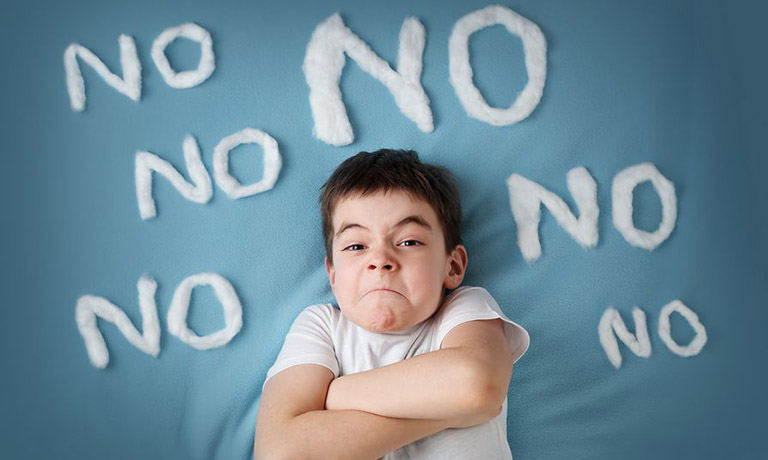 bé không chịu nói theo mẹ dạy có phải bị tự kỷ bé không chịu nói theo mẹ dạy có phải bị tự kỷ
