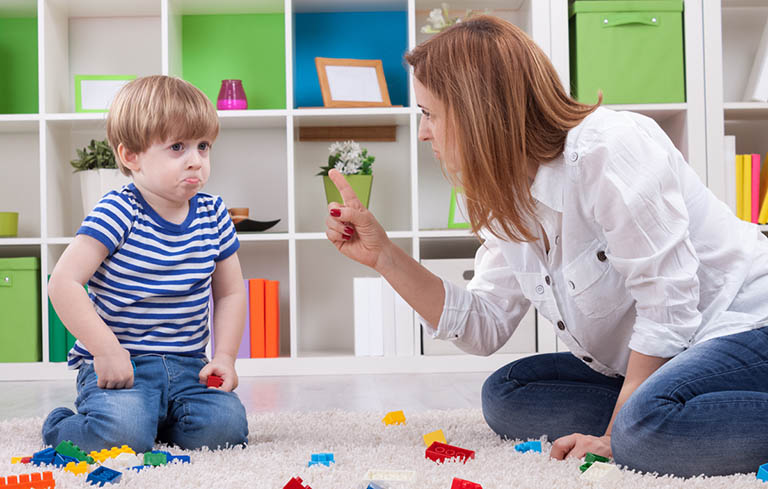 bé không chịu nói theo mẹ dạy có phải bị tự kỷ bé không chịu nói theo mẹ dạy có phải bị tự kỷ