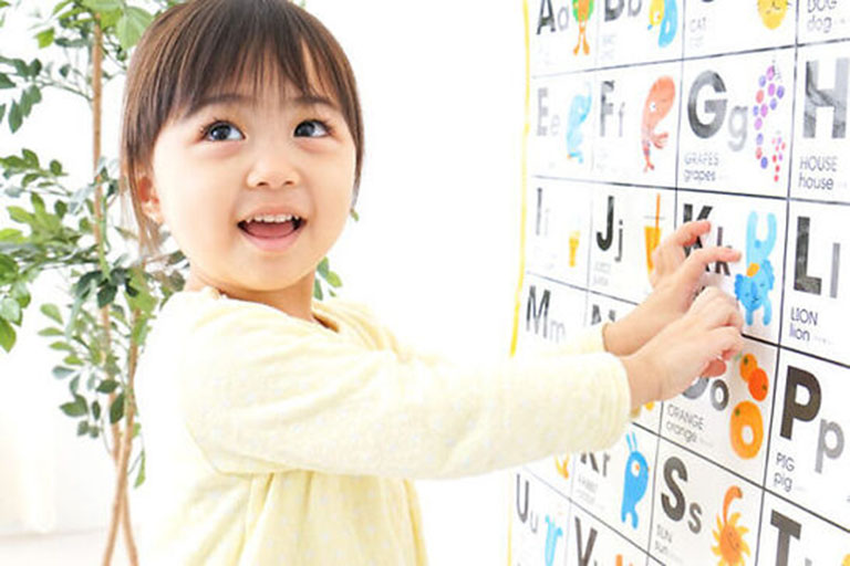 Khi nào nên cho trẻ học tiếng Anh Khi nào nên cho trẻ học tiếng Anh