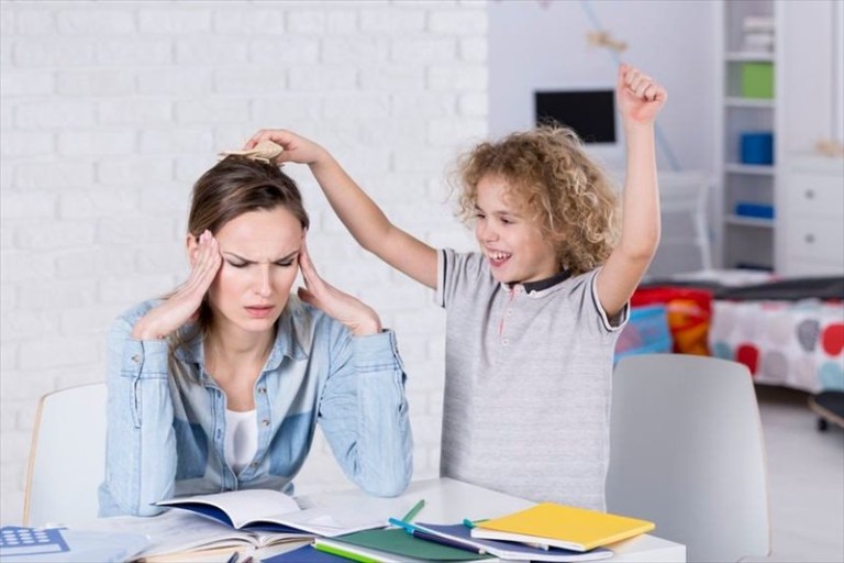 phân biệt trẻ tăng động và hiếu động phân biệt trẻ tăng động và hiếu động
