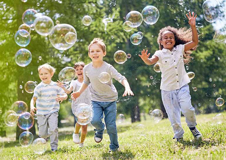Âm ngữ trị liệu cho trẻ chậm nói Âm ngữ trị liệu cho trẻ chậm nói