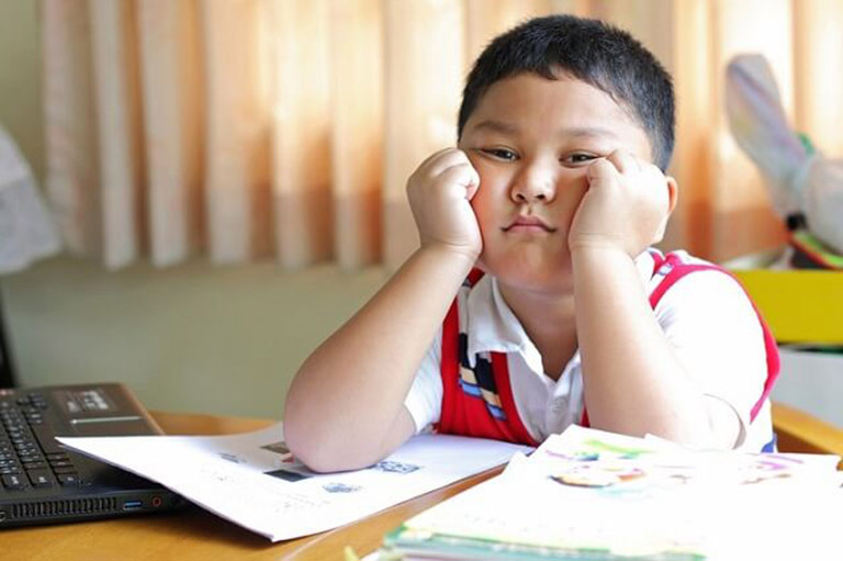 Biểu hiện rối loạn ngôn ngữ diễn đạt ở trẻ Biểu hiện rối loạn ngôn ngữ diễn đạt ở trẻ
