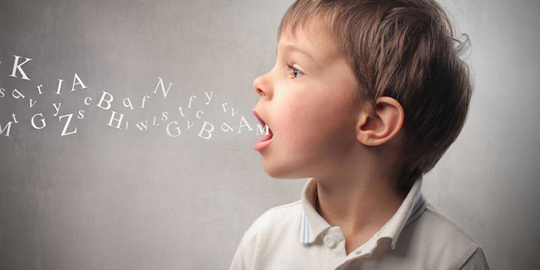 Trẻ chậm nói có phải kém thông minh