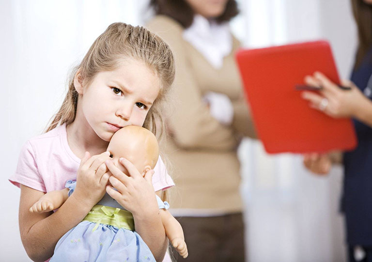 phân biệt trẻ chậm nói tự kỷ và chậm nói đơn thuần phân biệt trẻ chậm nói tự kỷ và chậm nói đơn thuần