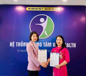 Viện Nghiên cứu Tâm lý và Phát triển Con người cùng Trung tâm Nghiên cứu Ứng dụng Khoa học Tâm lý Giáo dục Phục hồi chức năng VinaHealth trong lễ ký kết hợp tác chuyên môn