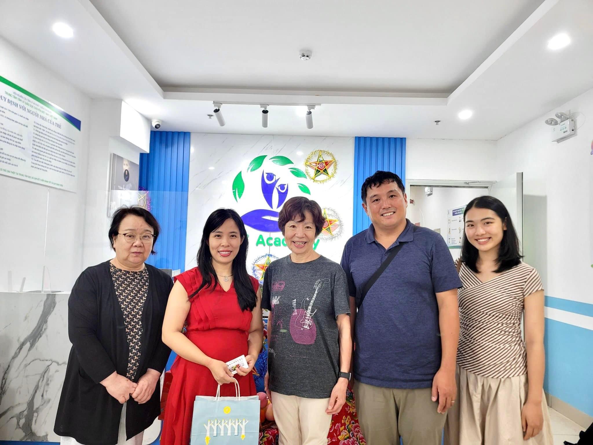 TS. Đinh Thanh Tuyến - Chủ tịch Hội đồng Viện đã có buổi tiếp đón Thầy Mogi Masato – Hiệu trưởng Trường Mầm non Nakayoshi