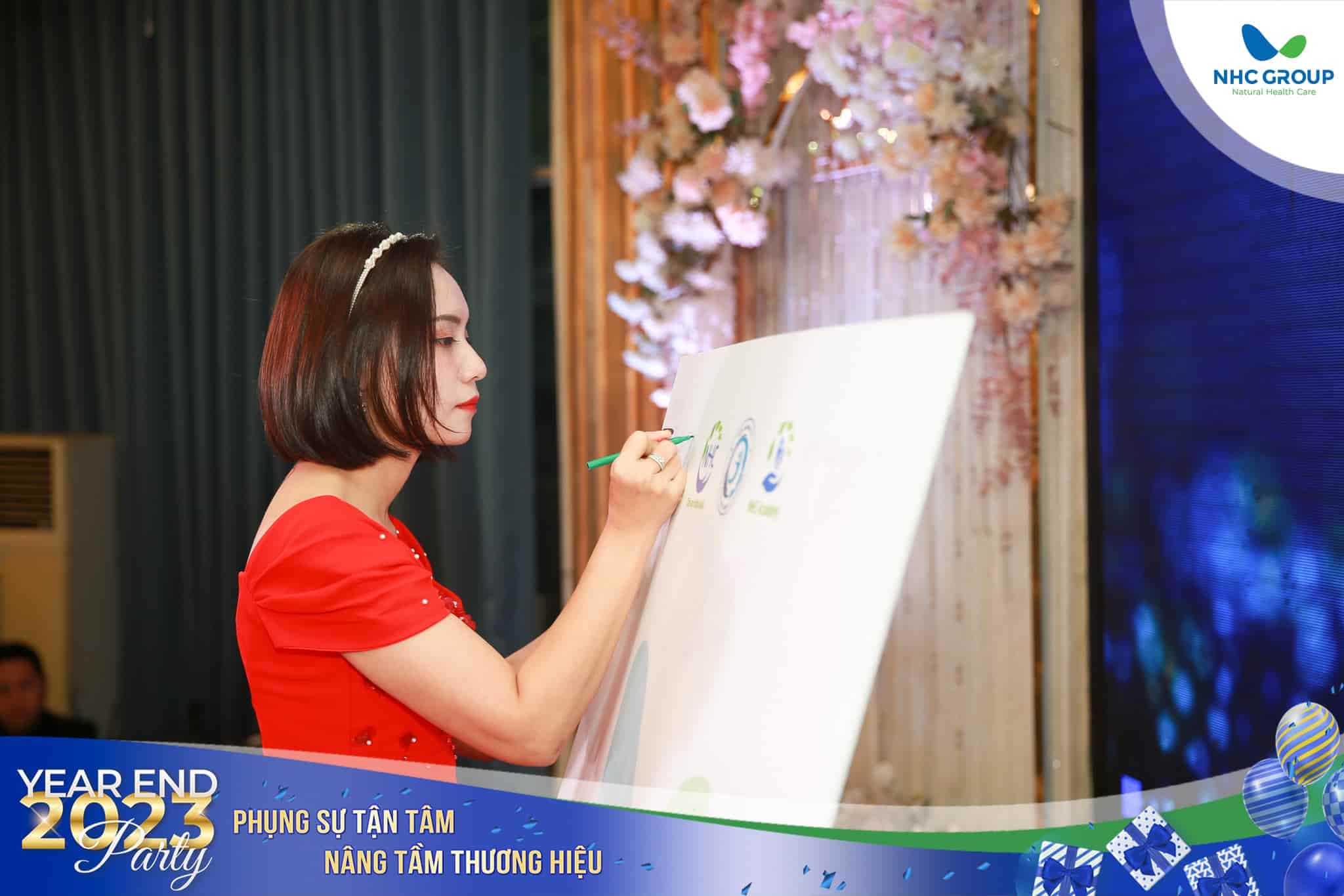 Tổng giám đốc NHC Group Bùi Thị Hải Yến gửi những lời chúc năm mới tới Viện Nghiên cứu Tâm lý và Phát triển Con người cùng các đơn vị trực thuộc NHC Group.