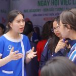 Ứng viên được trao đổi về những quyền lợi nhận được khi làm việc tại NHC Academy