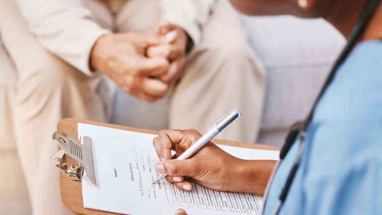 Bạn có thể tự thực hiện hoặc làm bài test với sự hỗ trợ của chuyên gia
