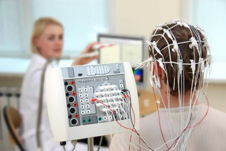 Liệu pháp sốc điện được ứng dụng để trị trầm cảm nặng