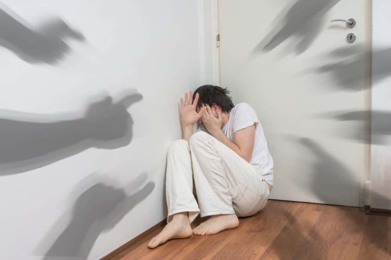 Trầm cảm nặng có loạn thần tính rất nghiêm trọng, cần can thiệp điều trị y tế kịp thời, nhanh chóng