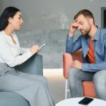 Tâm lý trị liệu là phương pháp điều trị không dùng thuốc, có hiệu quả với các vấn đề sức khỏe tâm thần