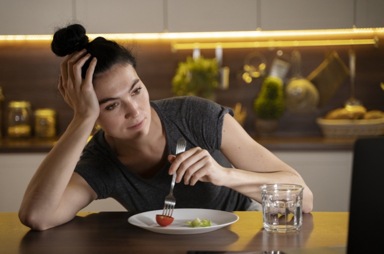yếu tố nguy cơ của chán ăn tâm thần