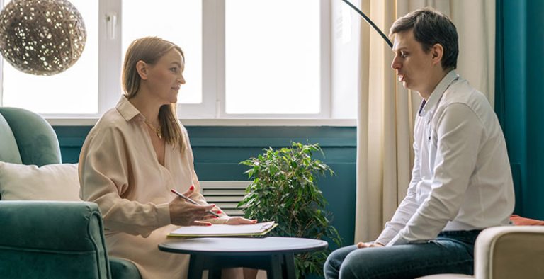 Tâm lý trị liệu là phương pháp chính trong điều trị hội chứng ám ảnh cân nặng