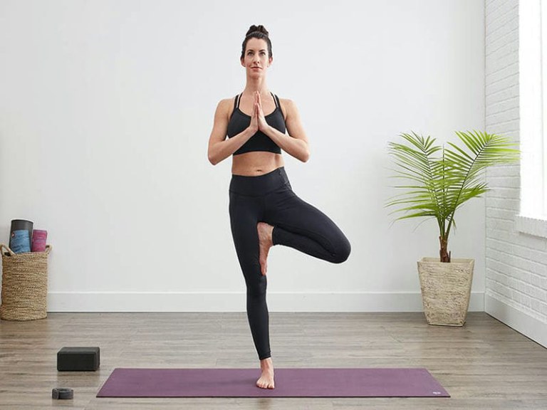 bài tập trị rối loạn lo âu tư thế cái cây